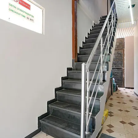 Fabhotel Comfort Stay-2